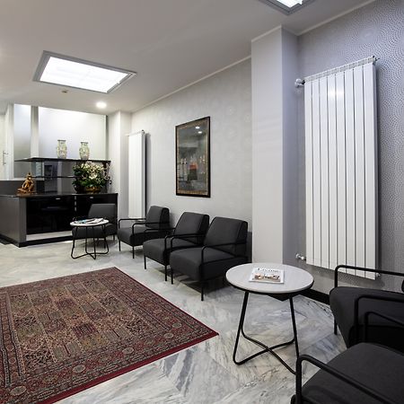 Hotel Esperia Rho Bagian luar foto