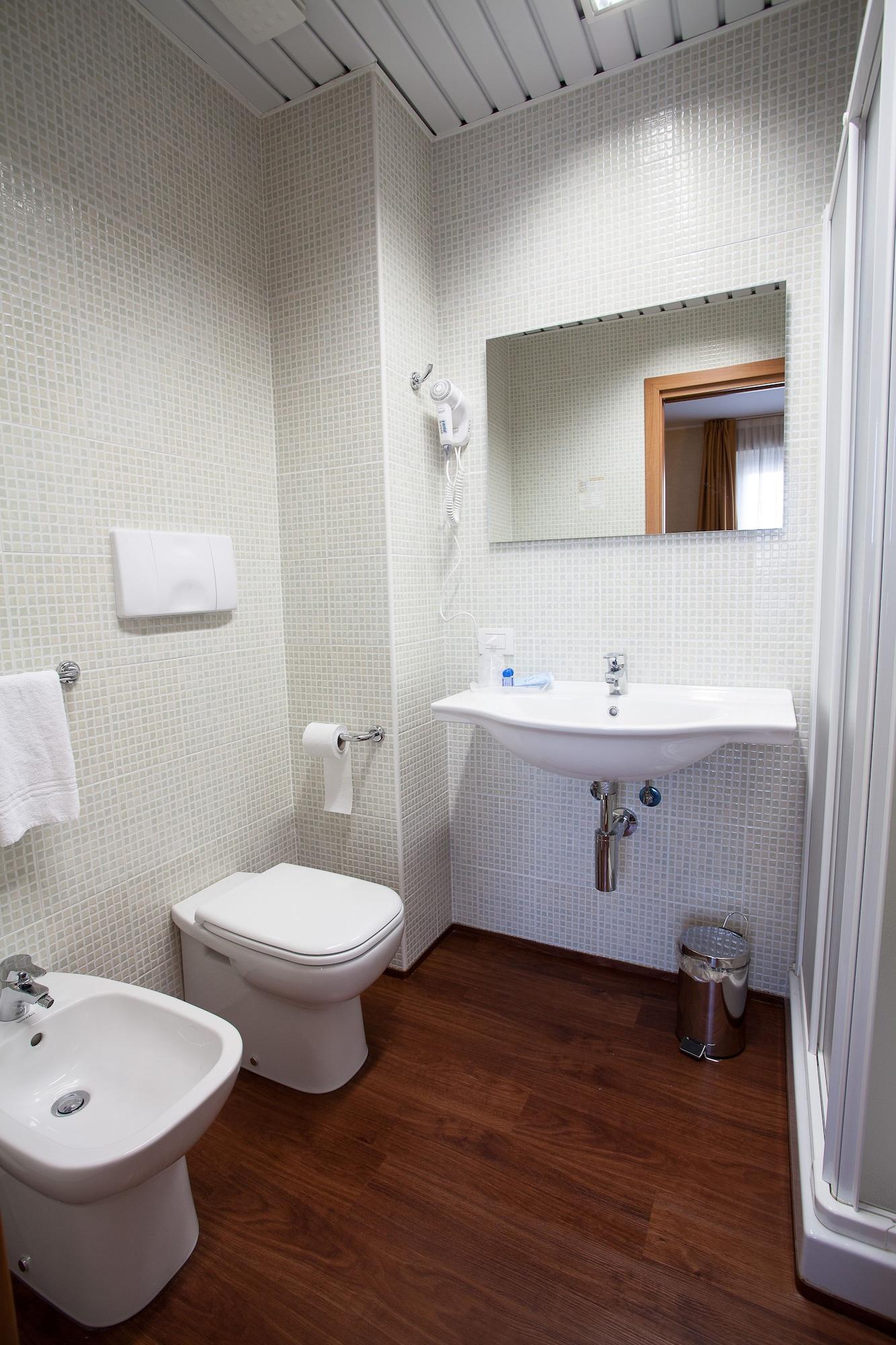Hotel Esperia Rho Bagian luar foto