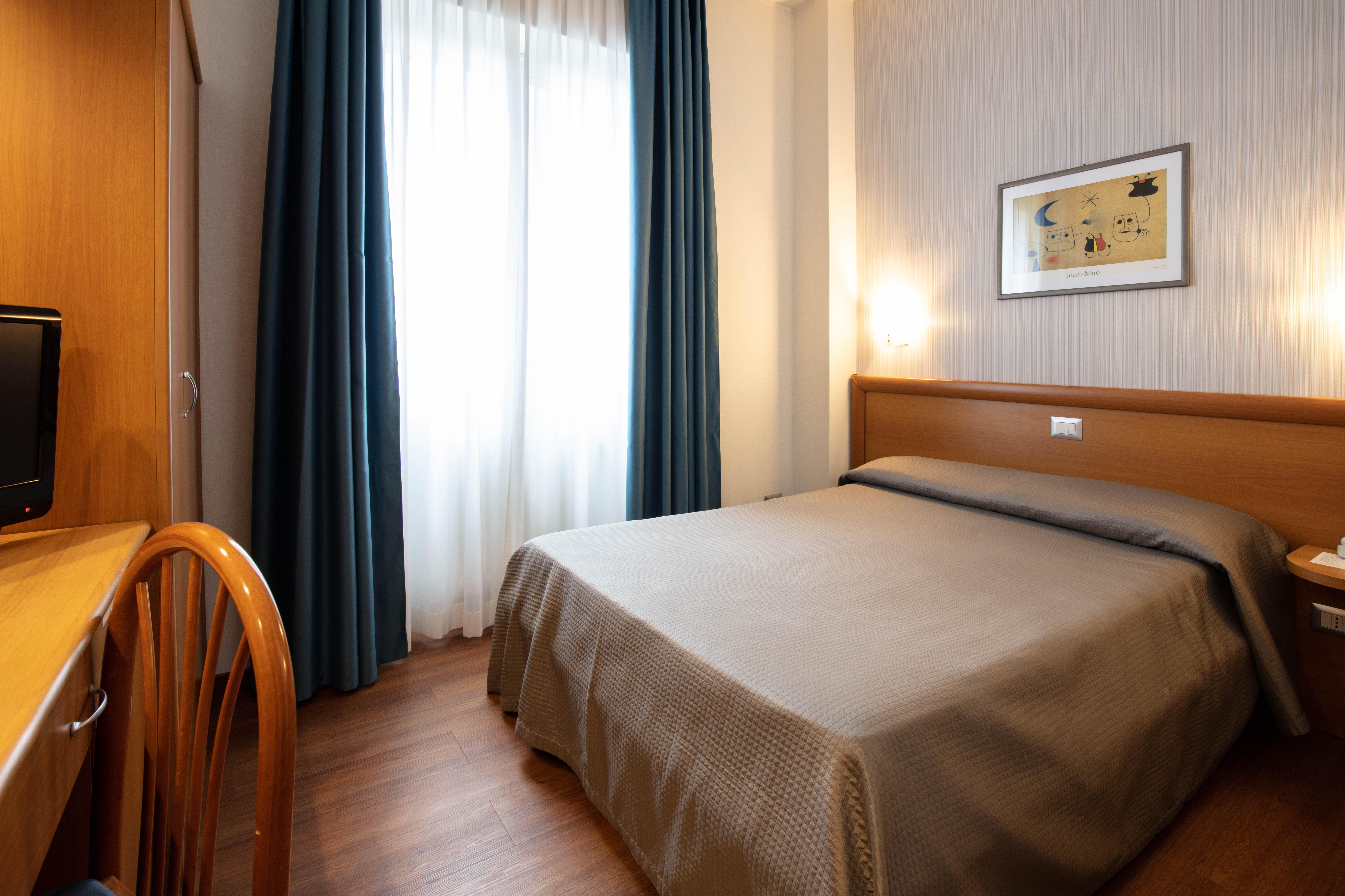 Hotel Esperia Rho Bagian luar foto